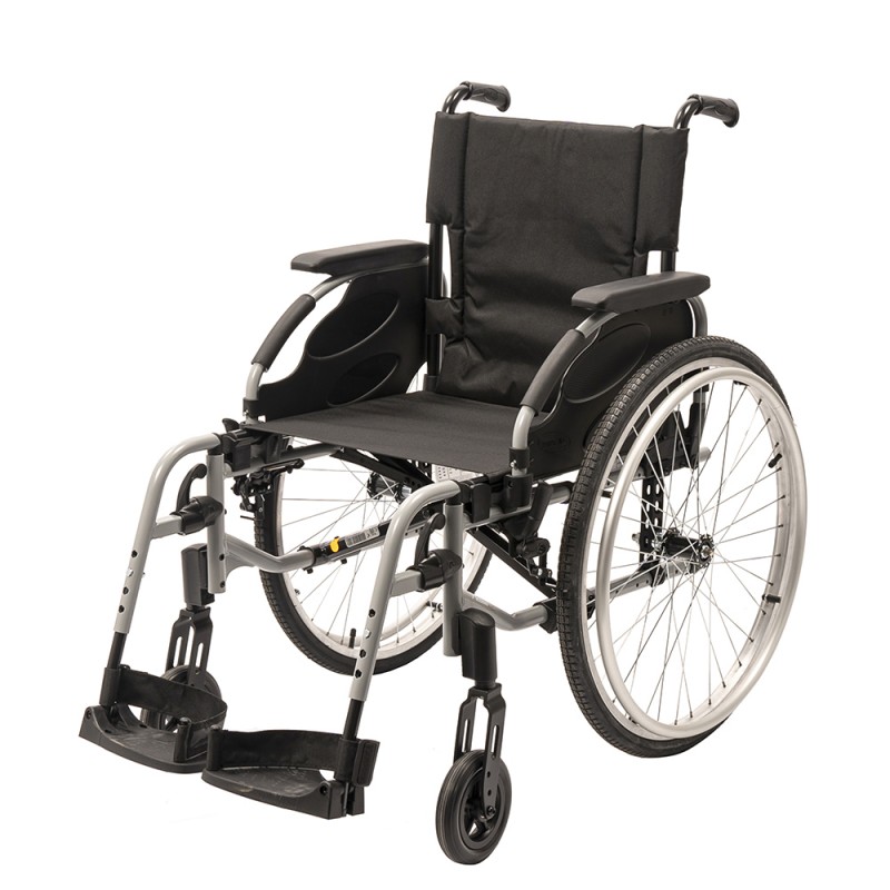 Кресло-коляска Action 2 (фиксированная спинка, пневматические колеса)