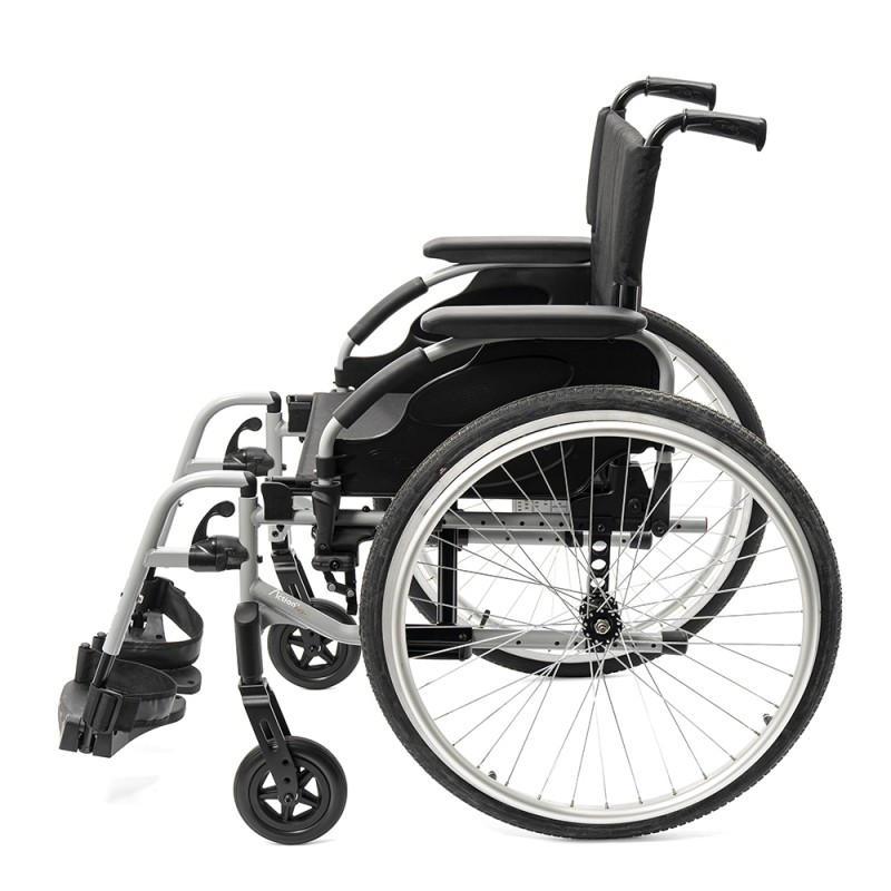 Кресло-коляска Action 2 (фиксированная спинка, пневматические колеса)